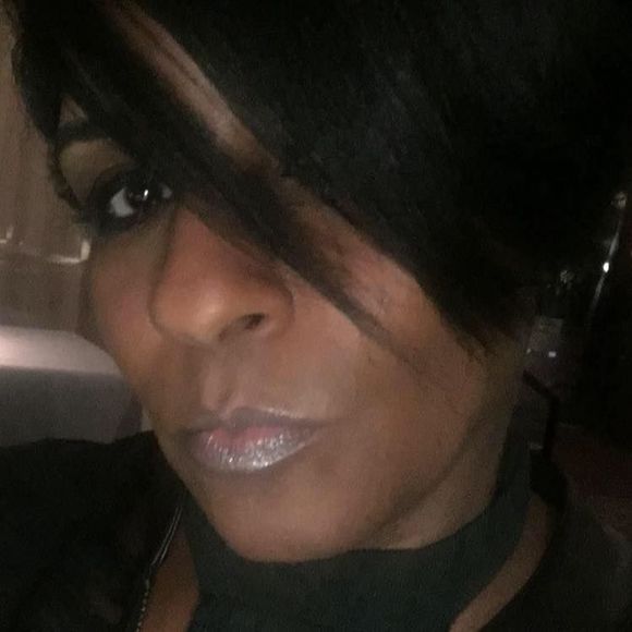 Meet your Posher, Rebecca - Picture 1 of 1